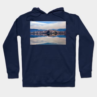 The double beauty of Kastoria Hoodie